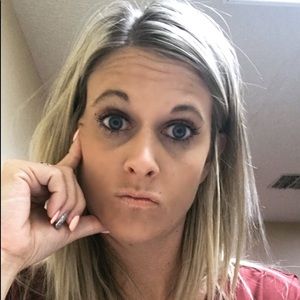 Meet your Posher, Tina